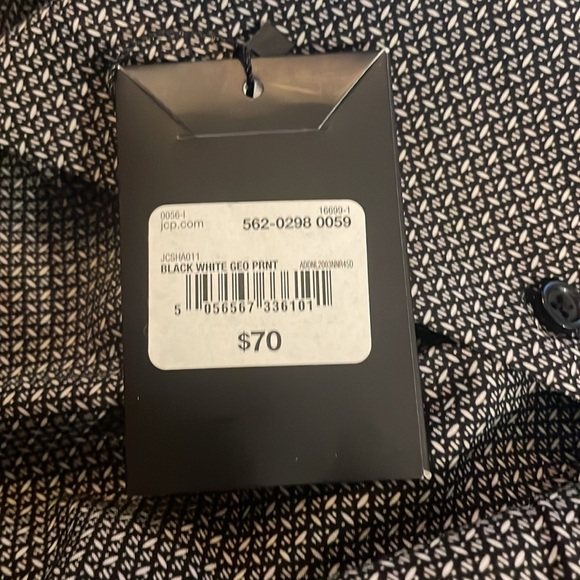 Shaquille O’Neal XLG Big and Tall Men’s Classic Fit long sleeve button down - Picture 6 of 7